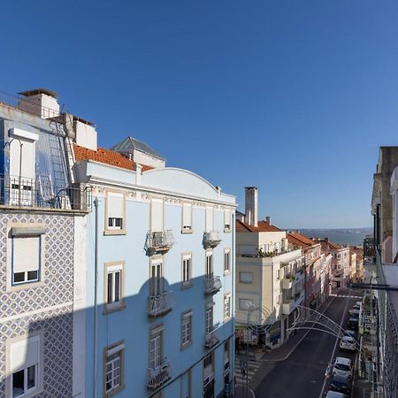 Classic Topfloor Apartment By Lovelystay Lisboa Eksteriør bilde