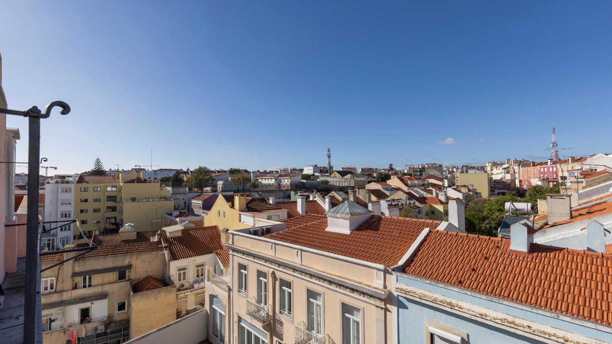 Classic Topfloor Apartment By Lovelystay Lisboa Eksteriør bilde