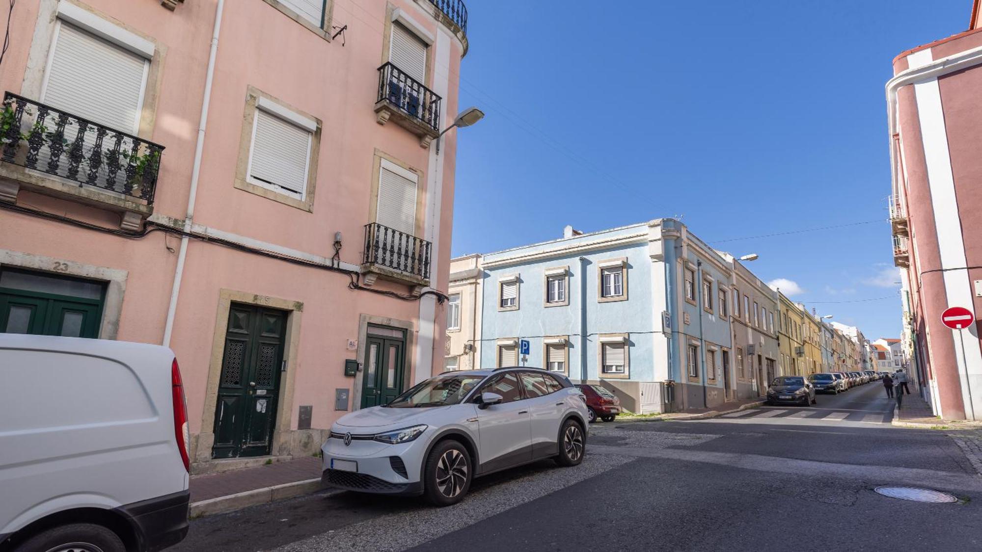 Classic Topfloor Apartment By Lovelystay Lisboa Eksteriør bilde